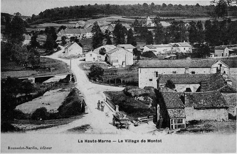 Carte postale ancienne Montot 61313