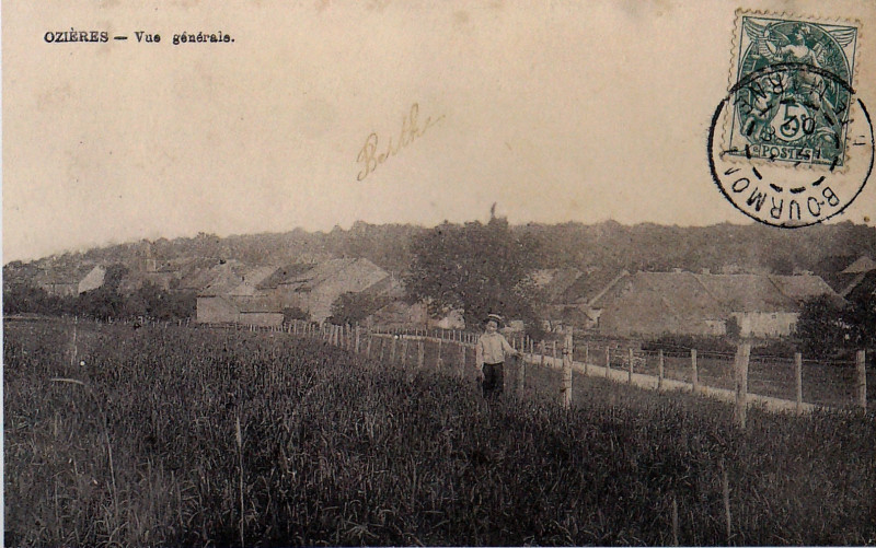 Carte postale ancienne Ozières 74037