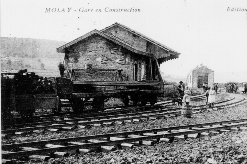 Carte postale ancienne Août 1910 Construction Gare de Molay