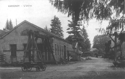 Carte postale ancienne Cours de l'usine de Varigney - Vue sud