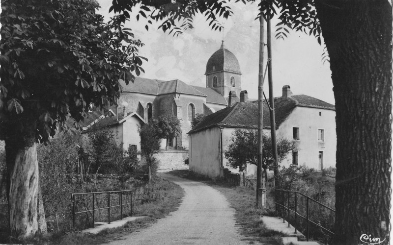 Carte postale ancienne Rioz chemin du lavoir 1918