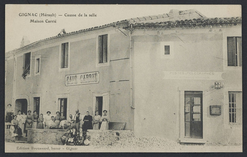Carte postale ancienne Causse-de-la-Selle maison Carrié - Archives départementales de l'Hérault - FRAD034-2FICP-01251-00001