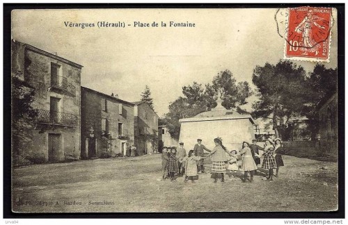 Carte postale ancienne Vérargues - Fontaine