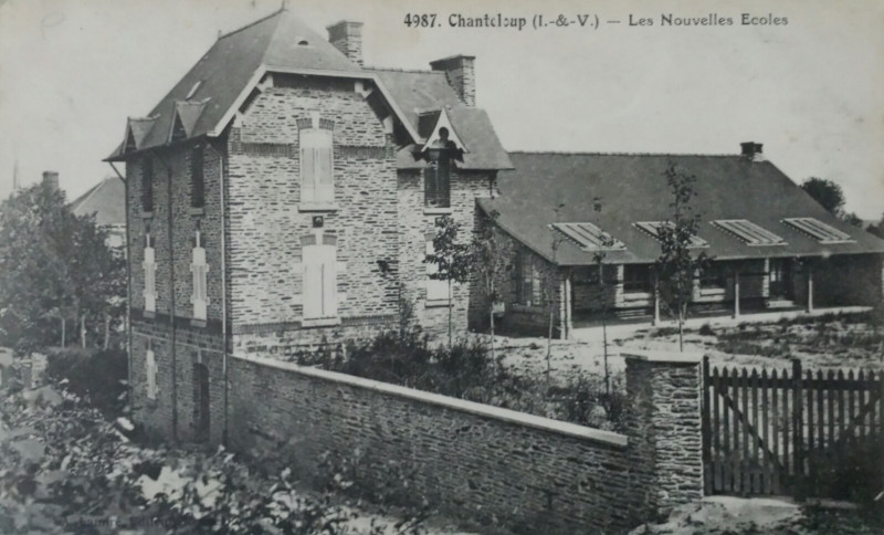 Carte postale ancienne Chanteloup ecole