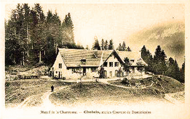 Carte postale ancienne Chalais ancien couvent des dominicains