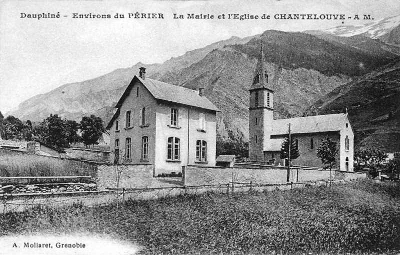 Carte postale ancienne Chantelouve mairie église
