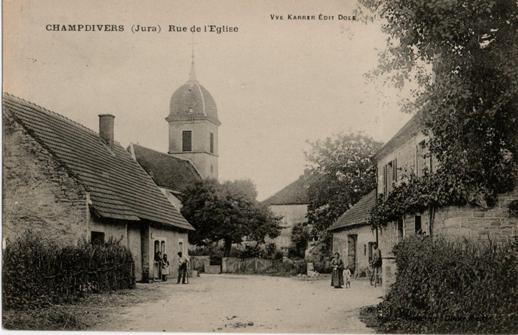 Carte postale ancienne Champdivers - Rue de l'église