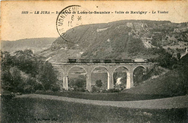 Carte postale ancienne Environs de Lons-le-Saulnier - Vallée de Revigny - Le Viaduc