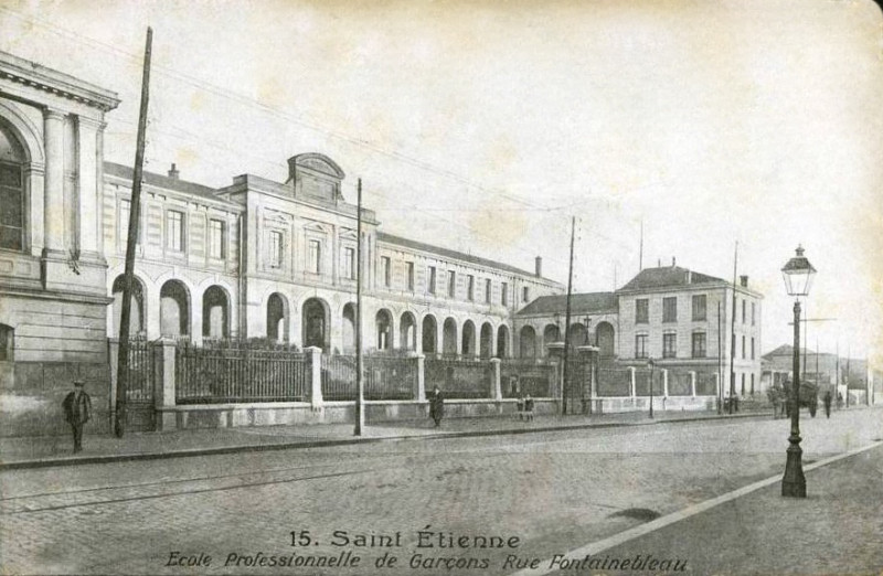 Carte postale ancienne Saint-Etienne, école professionnelle