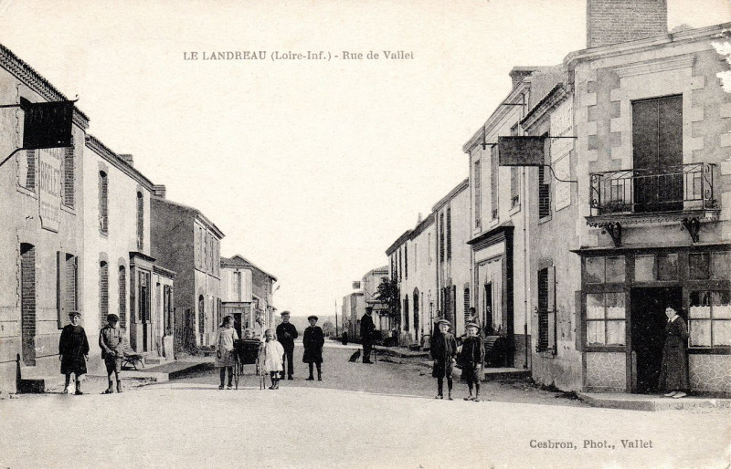 Carte postale ancienne W1160-Landreau19 RueTrittau au Landreau