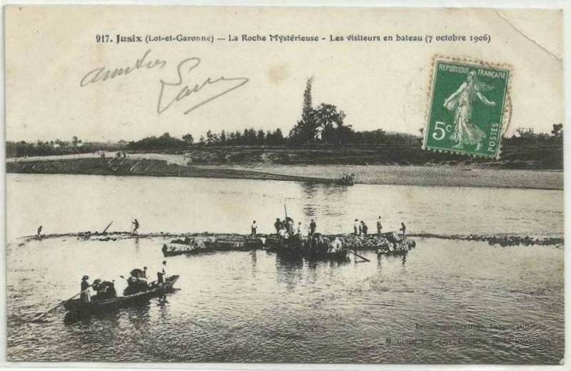 Carte postale ancienne Jusix Roche mystérieuse