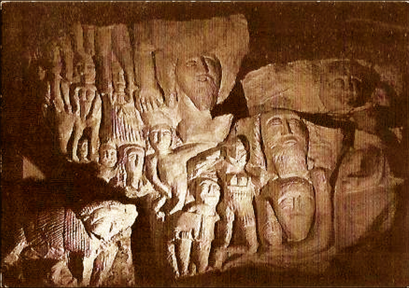 Carte postale ancienne Dénezé-sous-Doué cave sculptée Calecon feminin