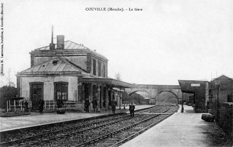 Carte postale ancienne Gare-Couville-Cp-1900
