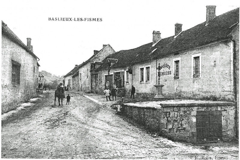 Carte postale ancienne Baslieux les Fismes Socièté Rémoise