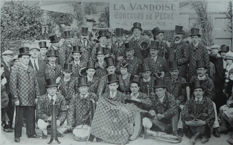 Carte postale ancienne Cp 08470 Dormans socièté de peche