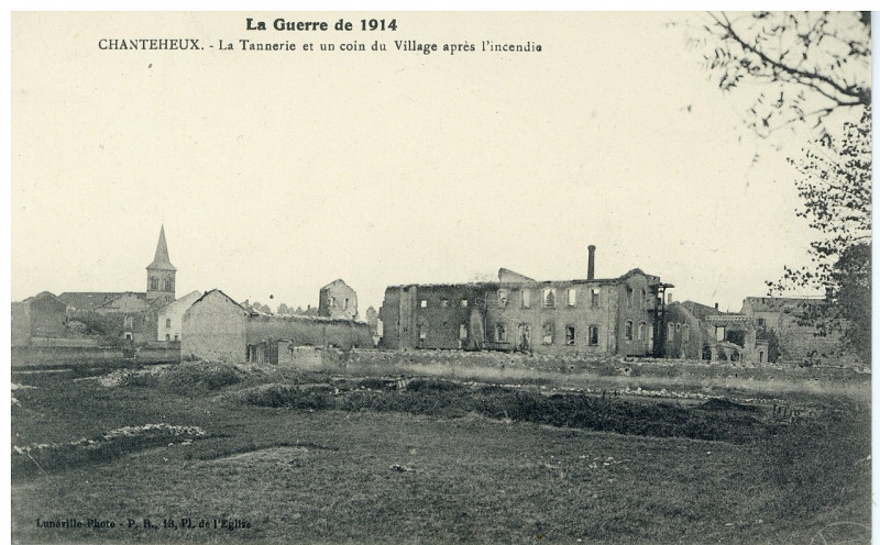 Carte postale ancienne Chanteheux. La tannerie et un coin du Village après l'incendie, la Guerre de 1914 P-Fg-Cp-00104