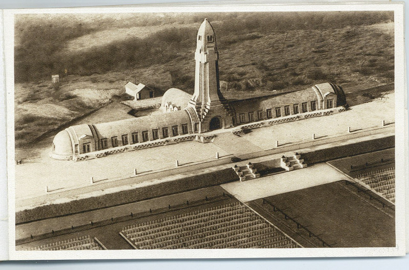 Carte postale ancienne Ossuaire de Douaumont, Verdun 1914-1918 à Fleury-devant-Douaumont