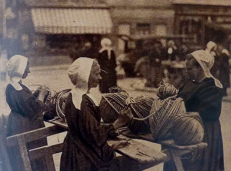Carte postale ancienne 402 Baud Marchandes de cordes