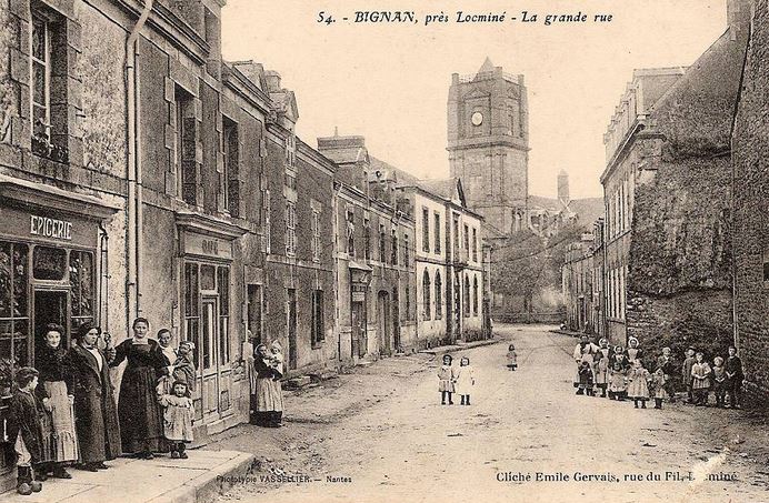 Carte postale ancienne Bignan.Grande-Rue
