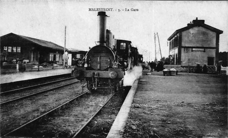 Carte postale ancienne Gare-Malestroit-CPancienne