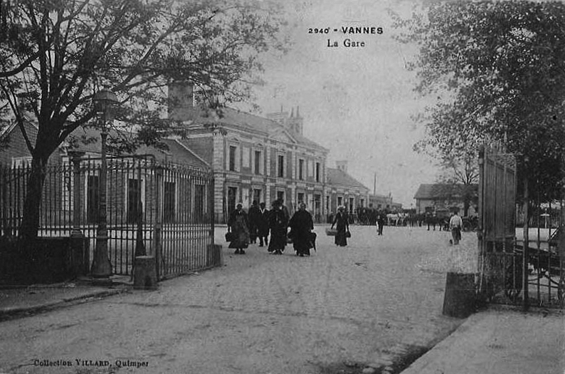 Carte postale ancienne GareVannes1900