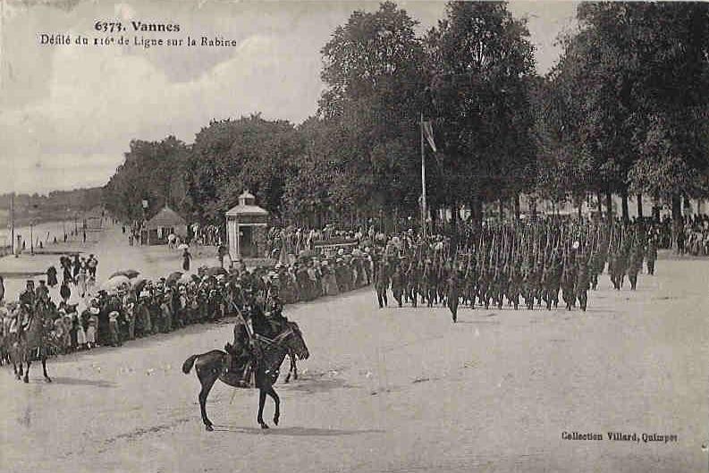 Carte postale ancienne Vannes - 116e Ri - 1914