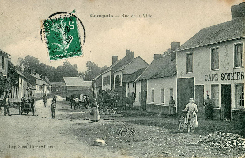 Carte postale ancienne Cempuis - Rue de la Ville