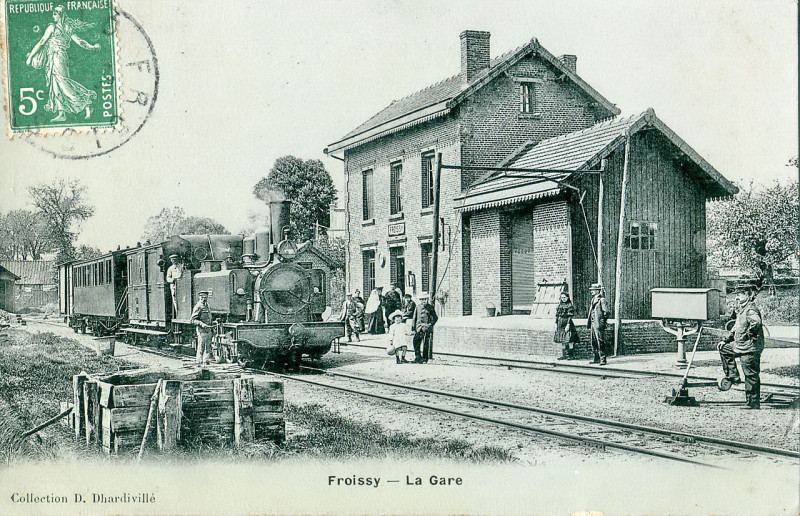 Carte postale ancienne Dardiville - Froissy - La Gare