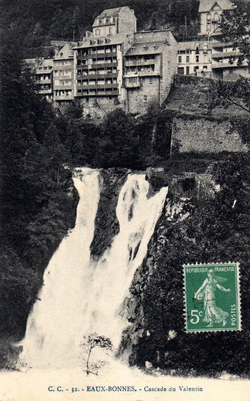 Carte postale ancienne Cascade du Valentin