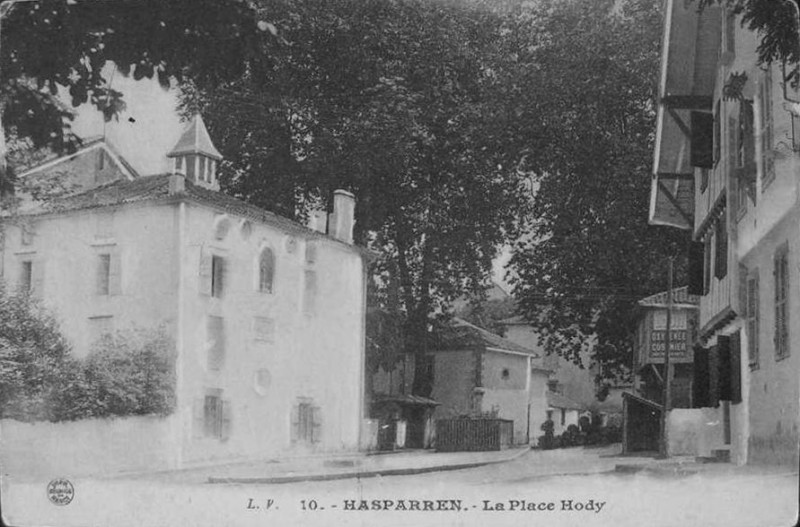 Carte postale ancienne Place Hodi