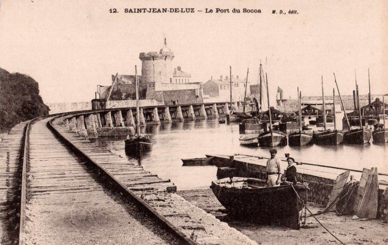 Carte postale ancienne Saint-Jean-de-Luz - port de Socoa