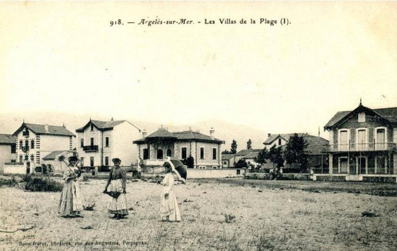 Carte postale ancienne Argelès-sur-Mer - Villas plage (CP Brun)