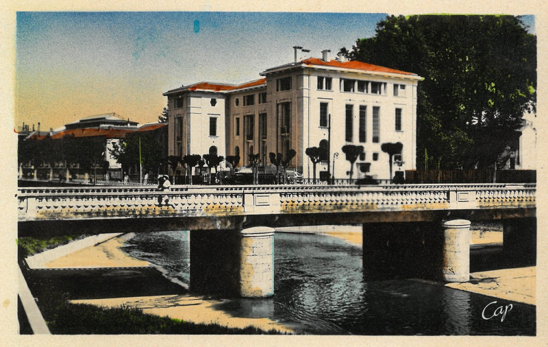 Carte postale ancienne Perpignan - Chambre Commerce