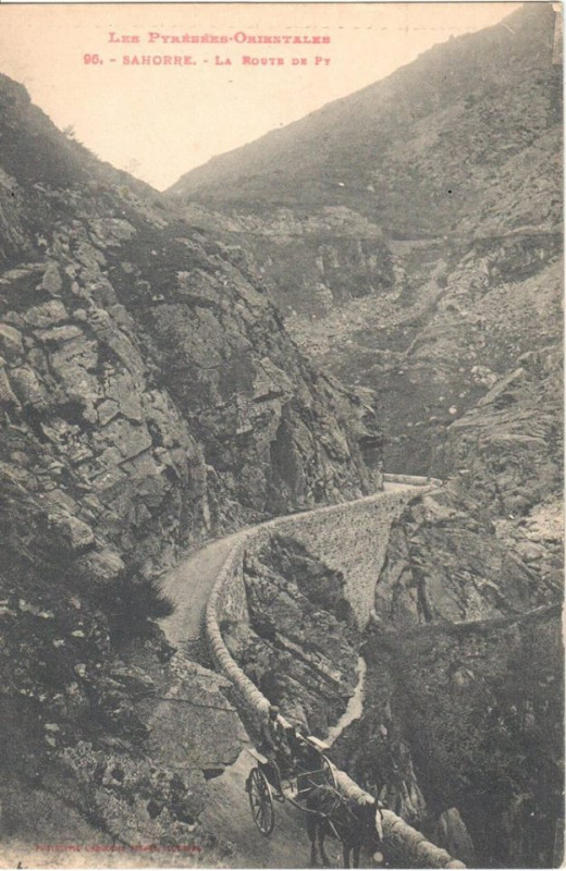 Carte postale ancienne Sahorre - Route de Py (CP Labouche) à Sahorre