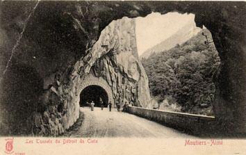 Carte postale ancienne 89-Détroit du Cieix- Les tunnels-1905