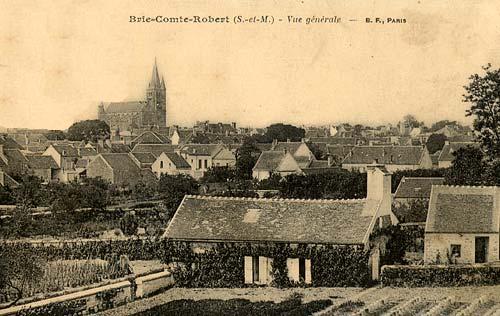 Carte postale ancienne Brie Comte Robert au Xx siecle