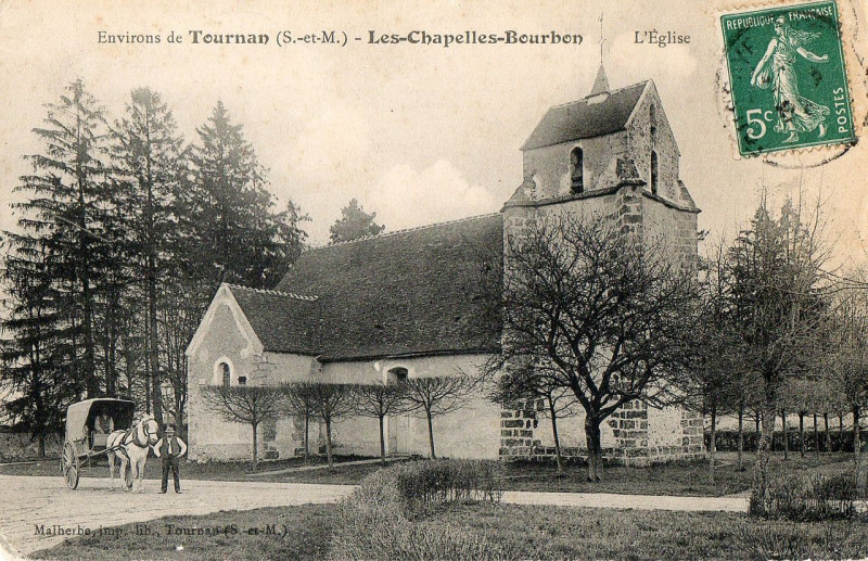 Carte postale ancienne Les Chapelles-Bourbon - L'Eglise