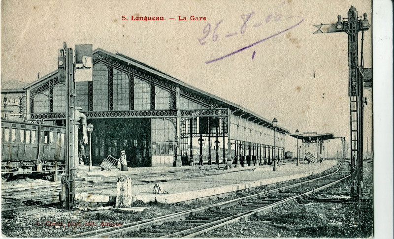 Carte postale ancienne Longueau - La Gare
