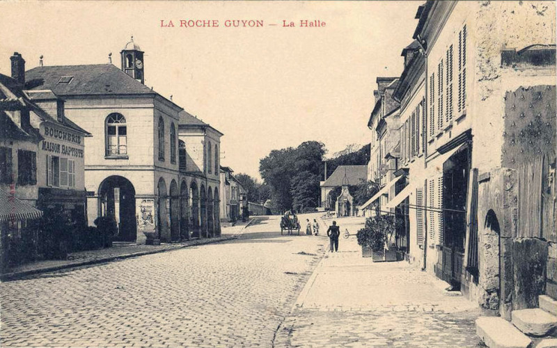 Carte postale ancienne La Roche-Guyon - La Halle