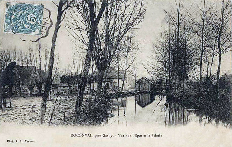 Carte postale ancienne Roconval - Vue sur l Epte et la scierie