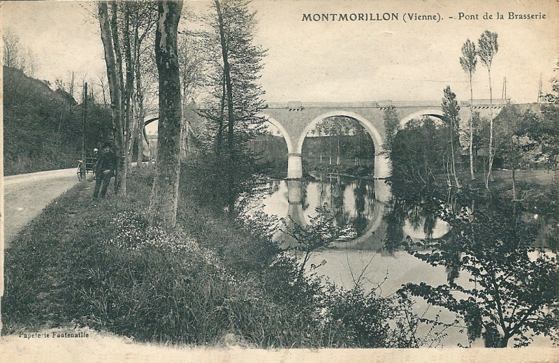 Carte postale ancienne Montmorillon-Cp-05