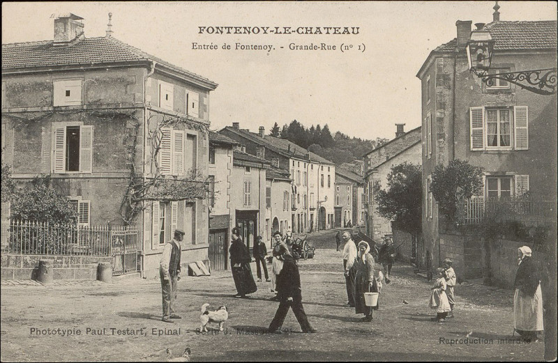 Carte postale ancienne Fontenoy-le-Château, Entrée de Fontenoy, Grande Rue (n° 1) Cp 4445 PsurR