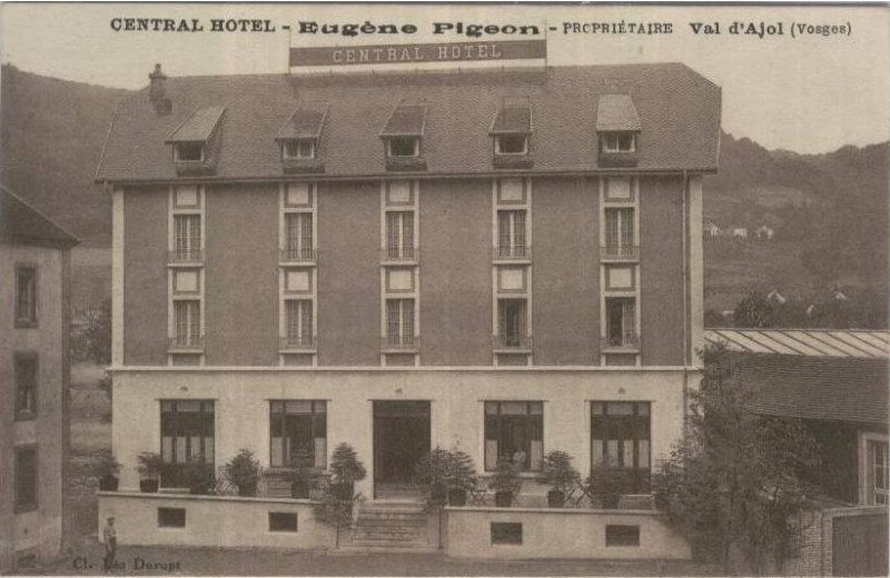 Carte postale ancienne Val d'ajol Central Hôtel Léo Durupt