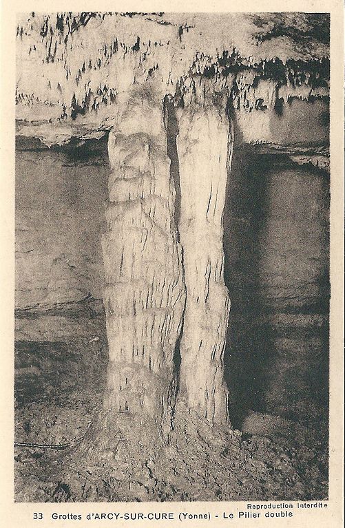 Carte postale ancienne Arcy-sur-Cure-Fr-89-les grottes-05