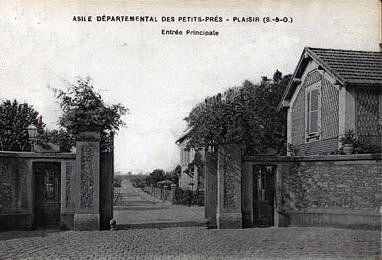 Carte postale ancienne Plaisir asile entree