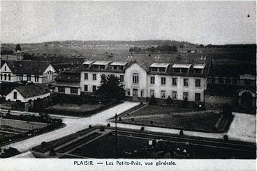 Carte postale ancienne Plaisir asile vue generale