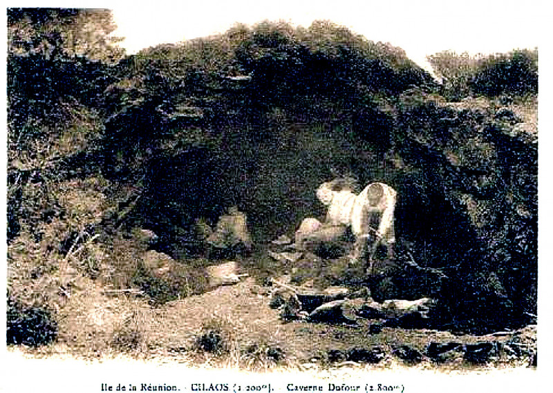 Carte postale ancienne Cilaos caverne Dufour