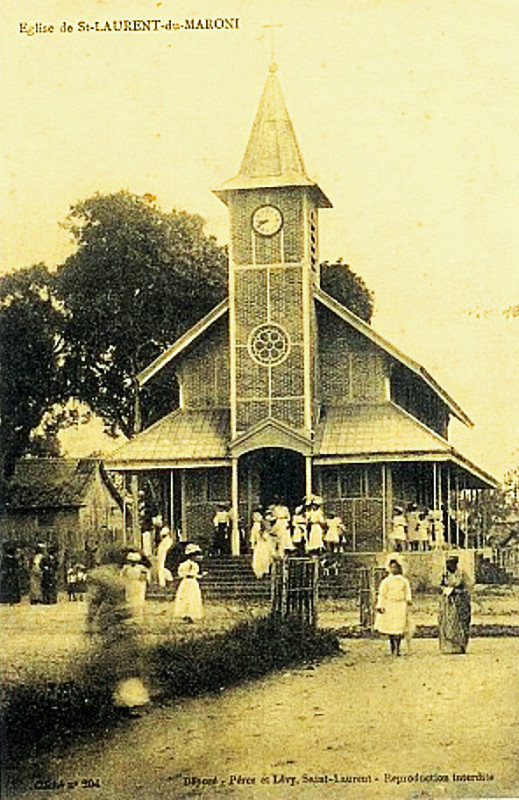 Carte postale ancienne Pl Eglise de Saint-Laurent-du-Maroni