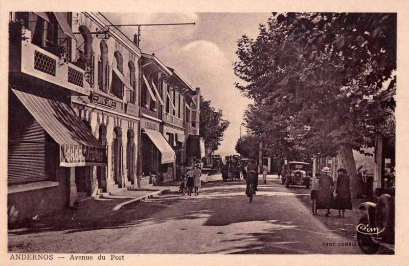 Carte postale ancienne Andernos-les-Bains - avenue du Port 2