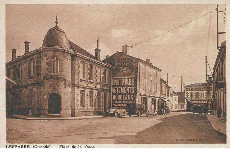 Carte postale ancienne Lesparre - La Poste 2